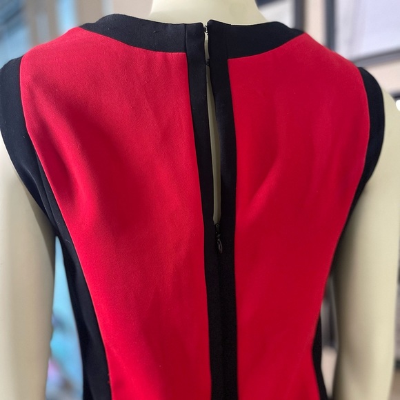 Vince Camuto Sleeveless Knit Dress - Picture 4 of 6